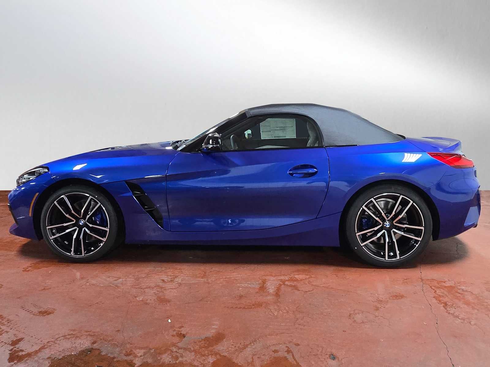 2026 BMW Z4 M40i M40i