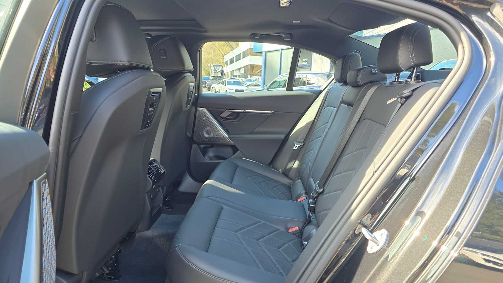 2025 BMW i5 xDrive40