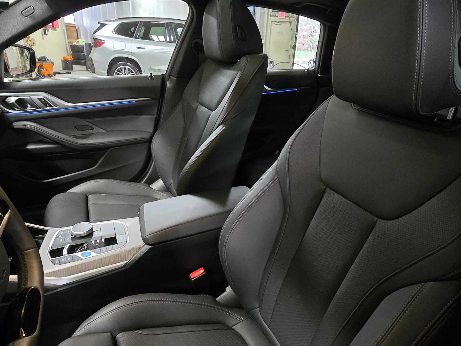 2025 BMW i4 xDrive40 xDrive40