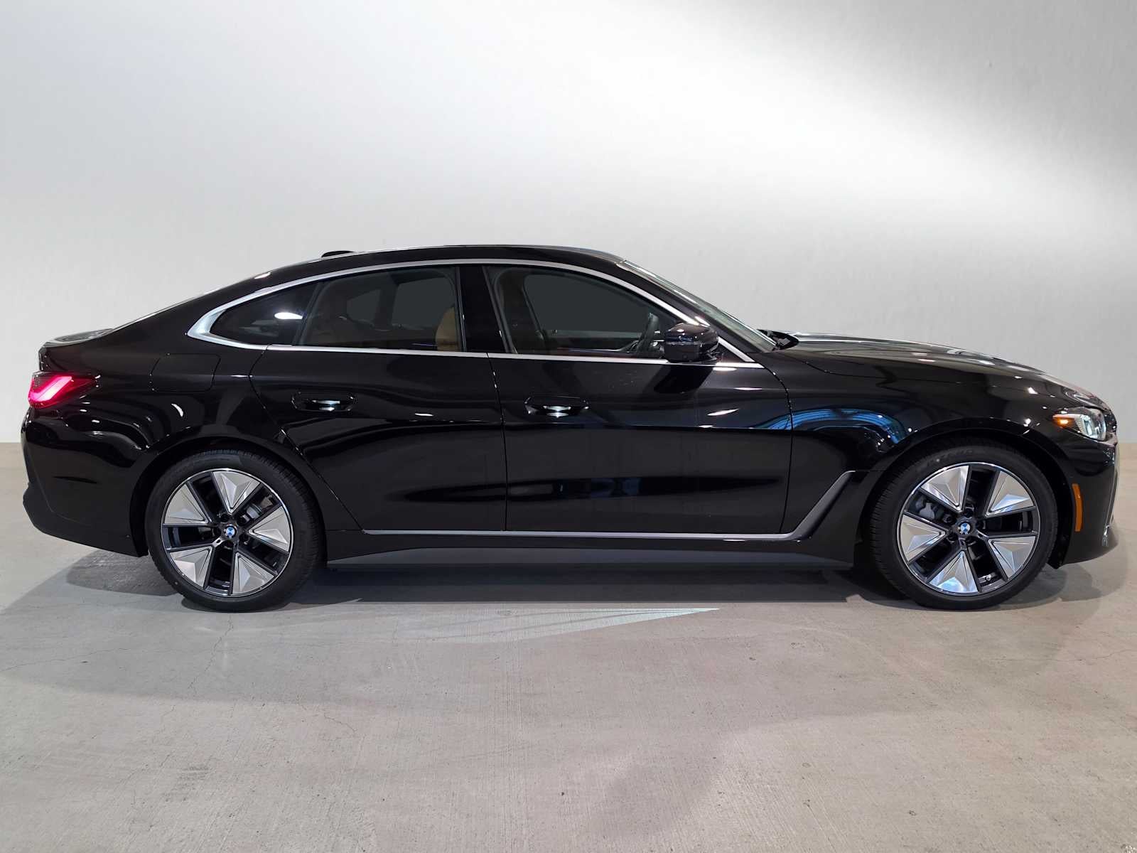 2026 BMW i4 xDrive40 xDrive40
