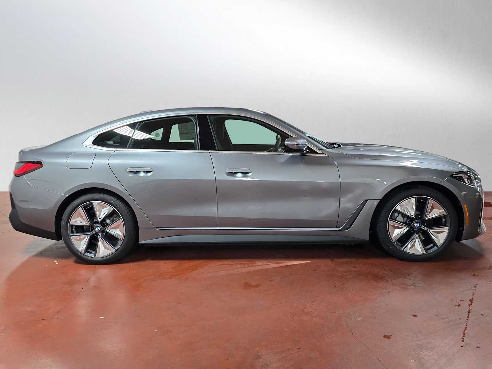 2026 BMW i4 xDrive40
