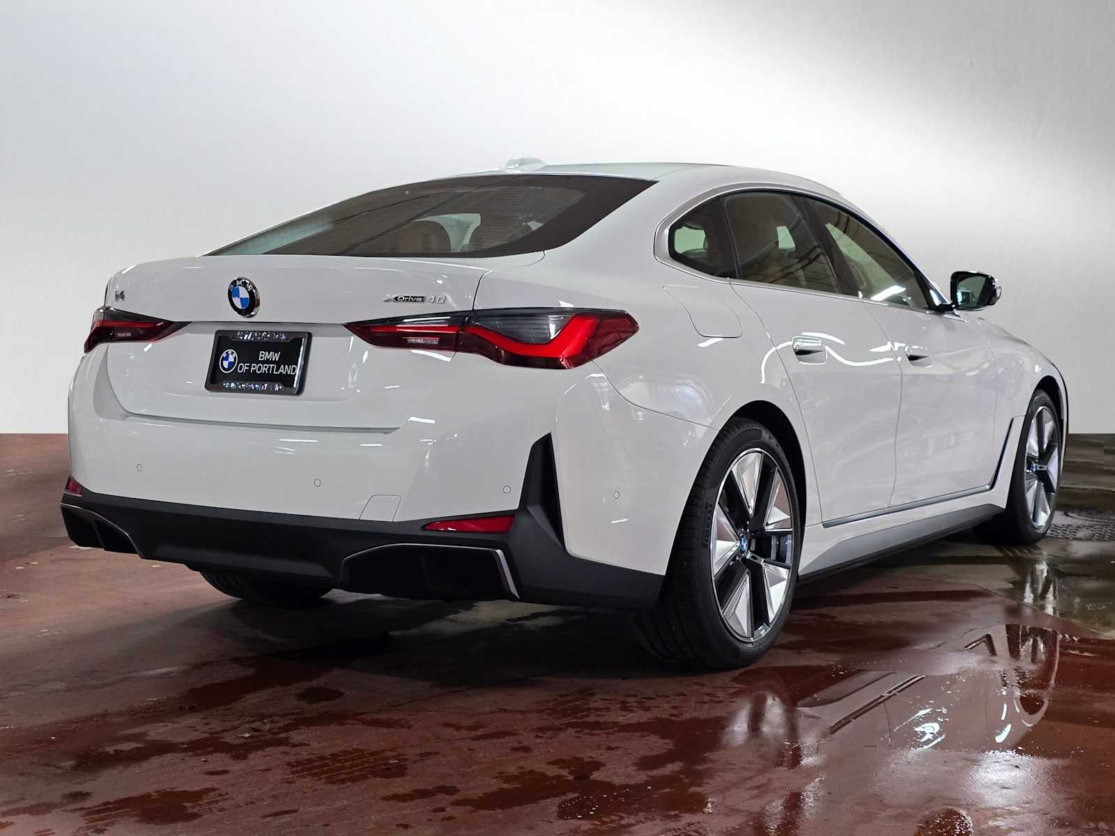 2026 BMW i4 xDrive40 xDrive40