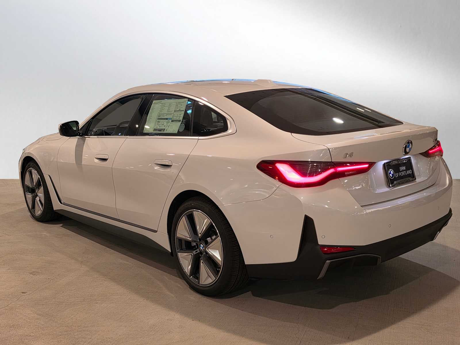2026 BMW i4 xDrive40 xDrive40