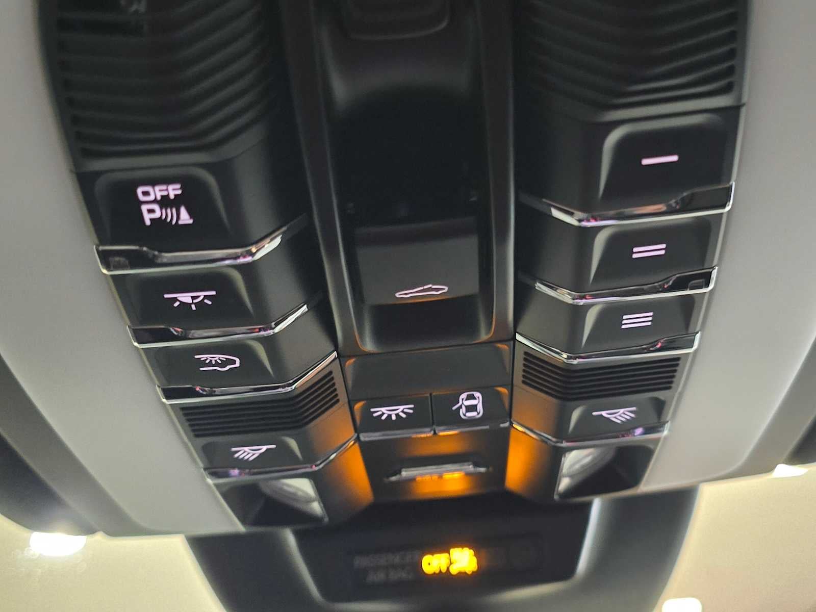 2024 Porsche Macan AWD