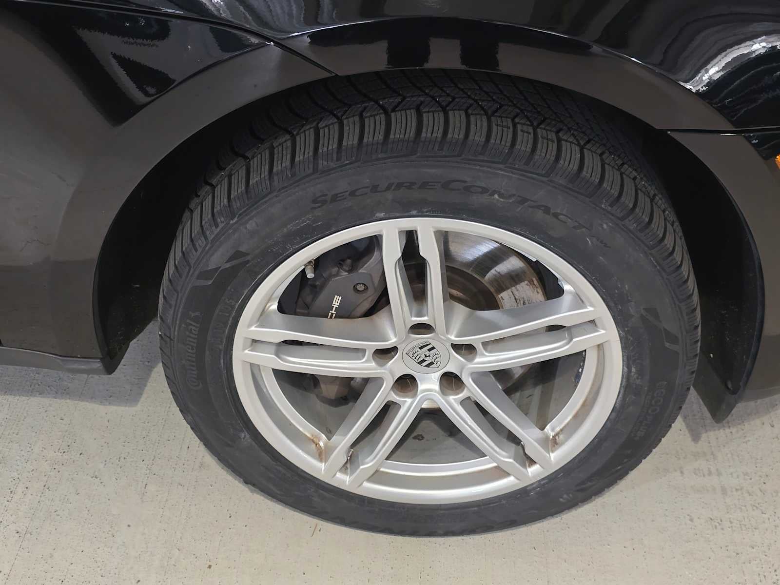 2024 Porsche Macan AWD