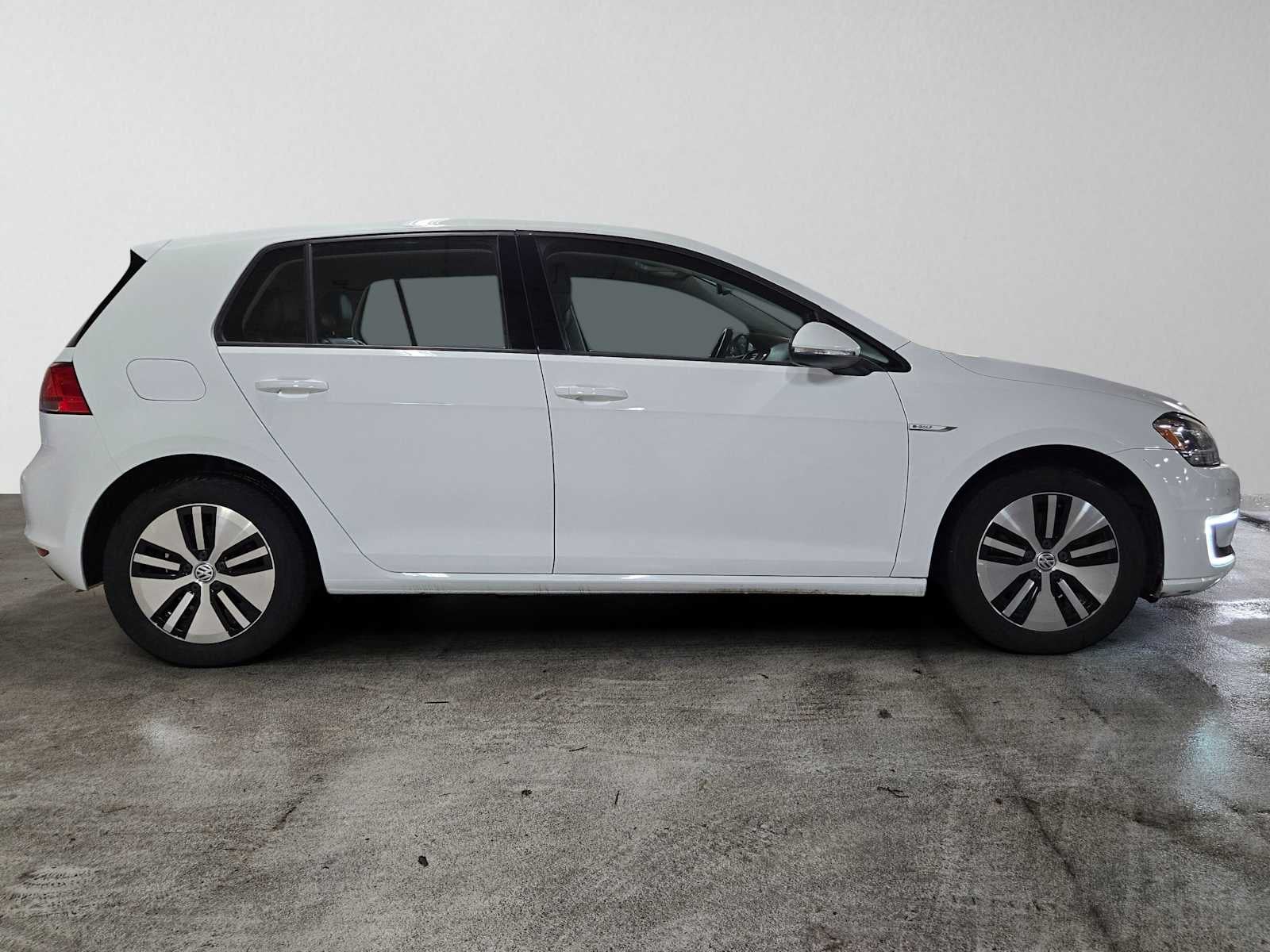 2015 Volkswagen e-Golf SEL Premium