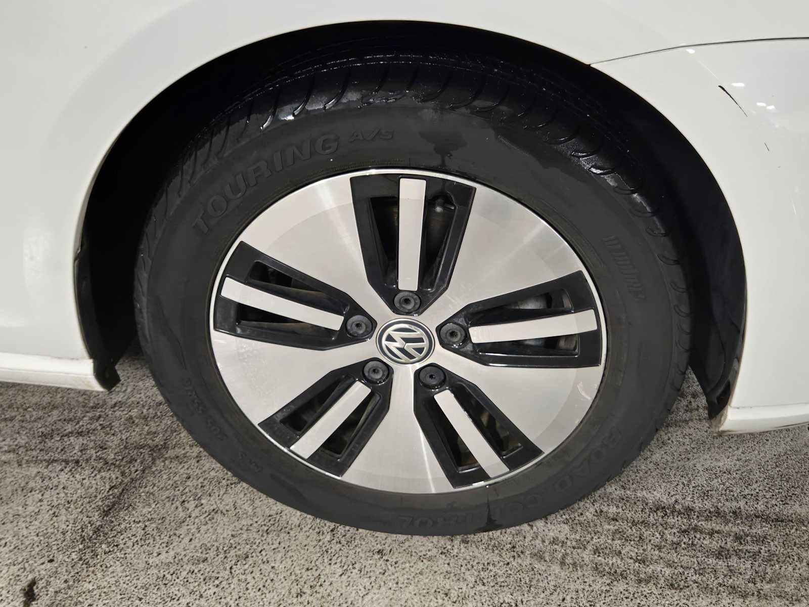 2015 Volkswagen e-Golf SEL Premium