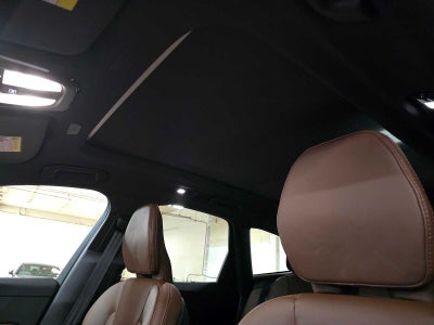 2023 Volvo XC60 Ultimate Dark Theme