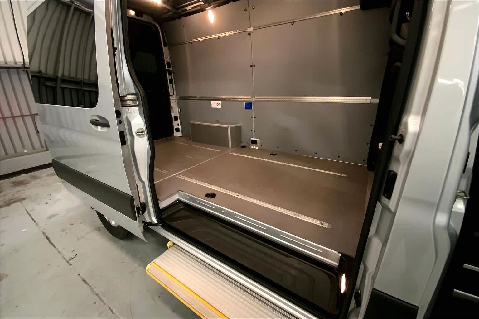 2021 Mercedes-Benz Sprinter Cargo Van 2500 Standard Roof I4 Gas 144 RWD