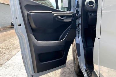 2026 Mercedes-Benz Sprinter 2500 Crew Standard Roof I4 Diesel 144 RWD