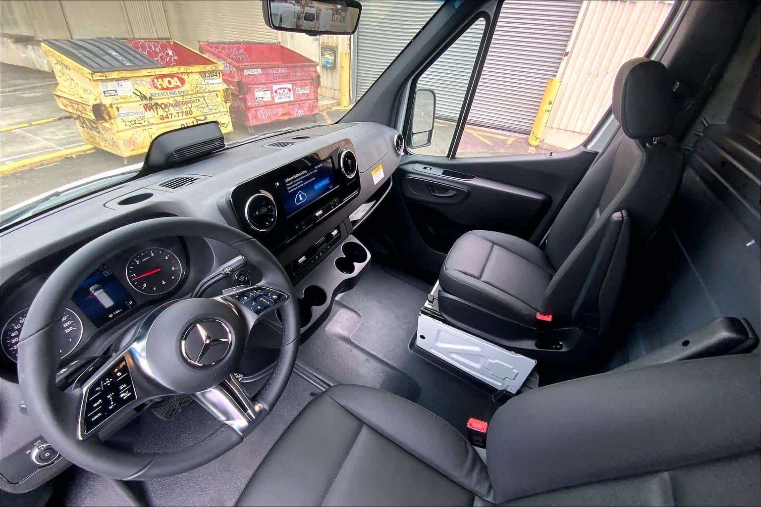 2026 Mercedes-Benz Sprinter 2500 High Roof I4 Diesel HO 144" RWD
