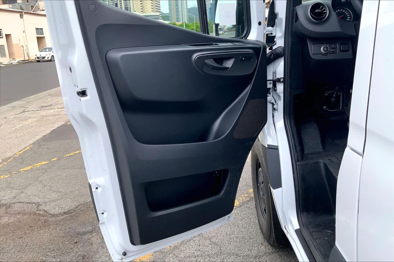 2026 Mercedes-Benz Sprinter 2500 High Roof I4 Diesel HO 144" RWD