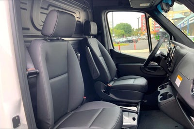 2026 Mercedes-Benz Sprinter 2500 High Roof I4 Diesel HO 144" RWD