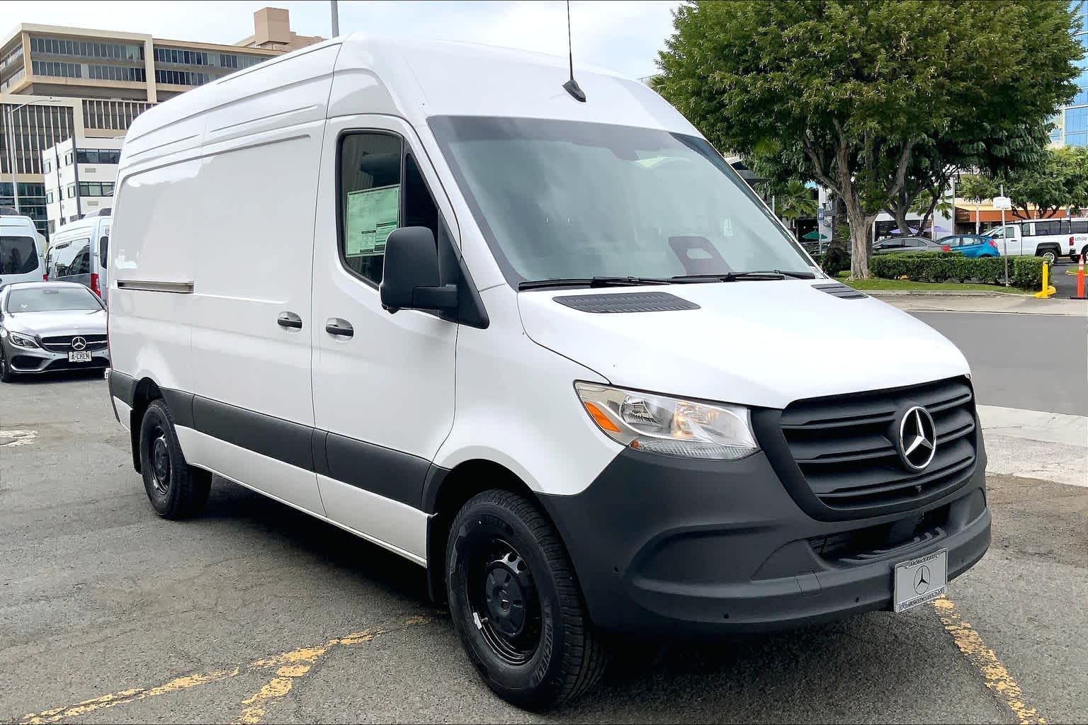2026 Mercedes-Benz Sprinter 2500 High Roof I4 Diesel HO 144" RWD
