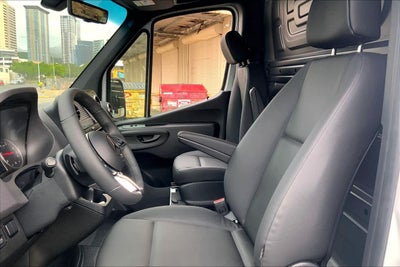 2026 Mercedes-Benz Sprinter 2500 High Roof I4 Diesel HO 144" RWD