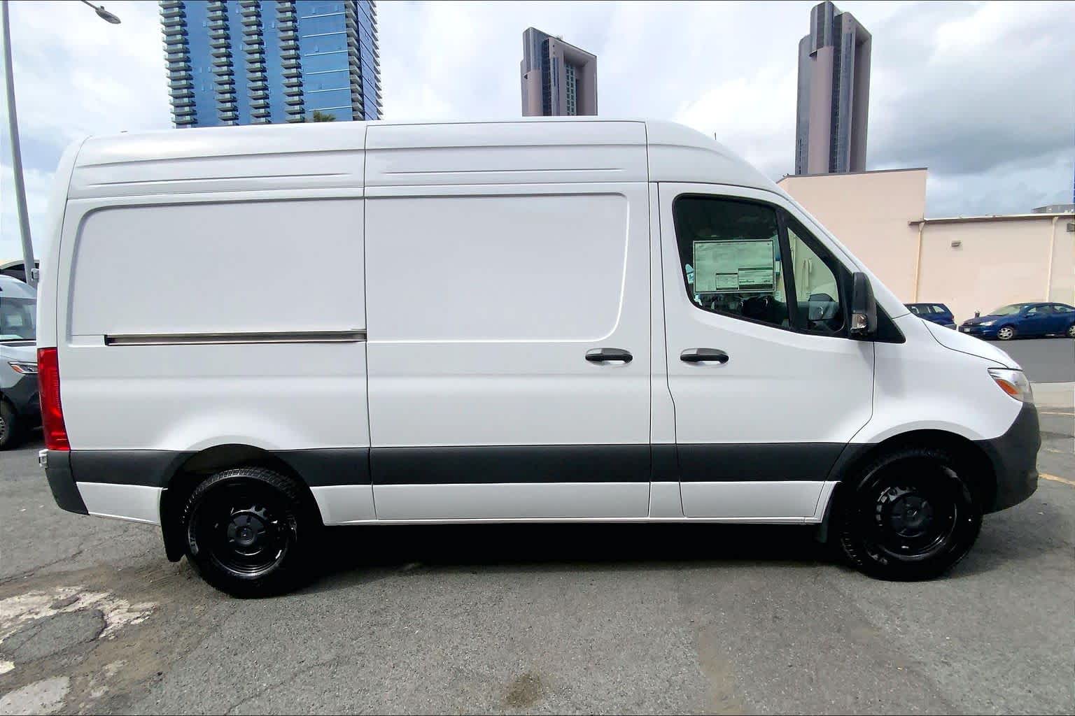 2026 Mercedes-Benz Sprinter 2500 High Roof I4 Diesel HO 144" RWD