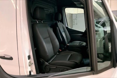 2025 Mercedes-Benz Sprinter Cargo Van 2500 Standard Roof I4 Diesel HO 144 RWD