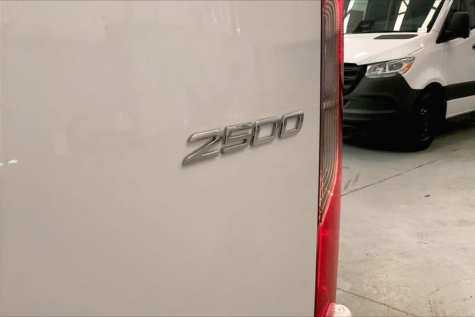 2025 Mercedes-Benz Sprinter Cargo Van 2500 Standard Roof I4 Diesel HO 144 RWD