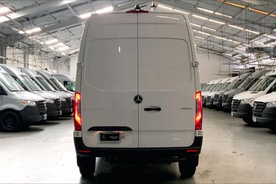 2025 Mercedes-Benz Sprinter Cargo Van 2500 Standard Roof I4 Diesel HO 144 RWD