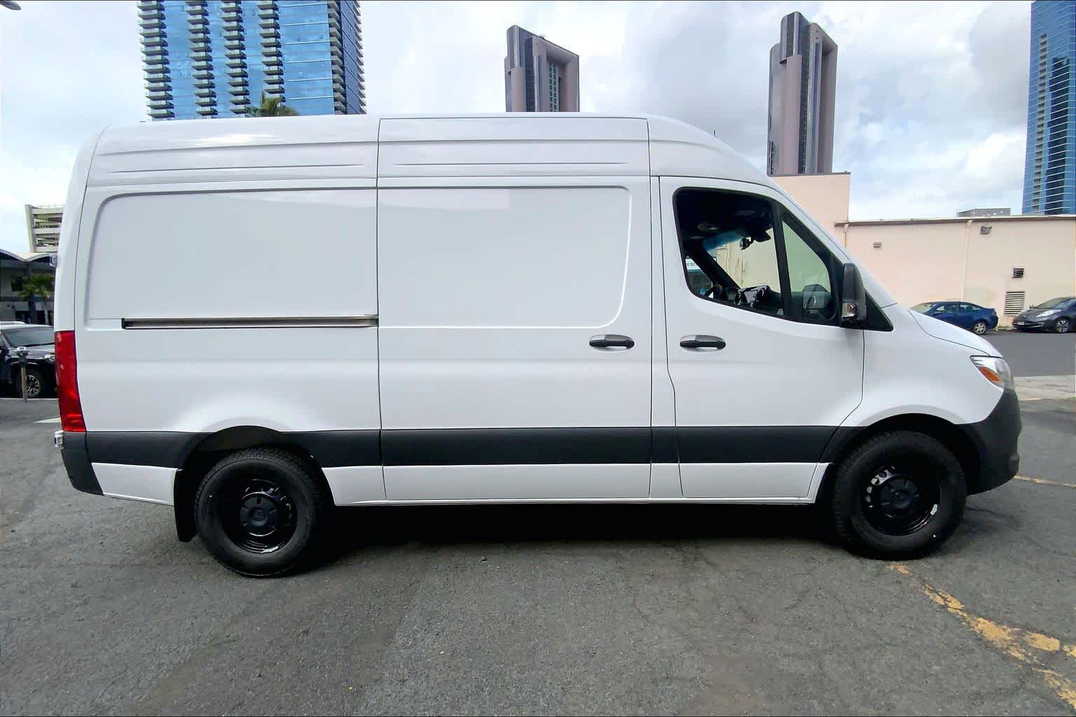 2026 Mercedes-Benz Sprinter 2500 Standard Roof I4 Diesel HO 144" RWD