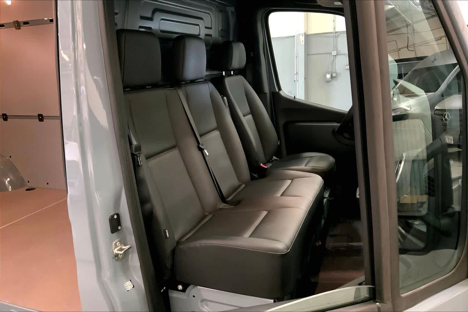 2025 Mercedes-Benz Sprinter Cargo Van 2500 High Roof I4 Diesel HO 170 RWD