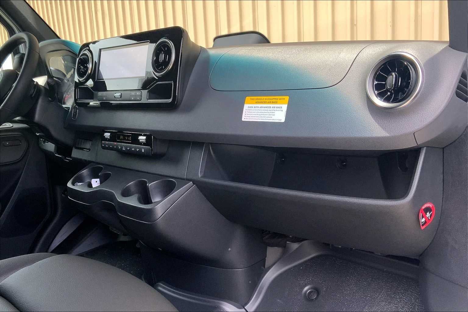2025 Mercedes-Benz Sprinter Passenger Van 2500 Standard Roof I4 Diesel HO 144" RWD