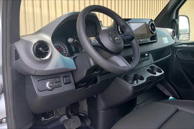 2025 Mercedes-Benz Sprinter Passenger Van 2500 Standard Roof I4 Diesel HO 144" RWD