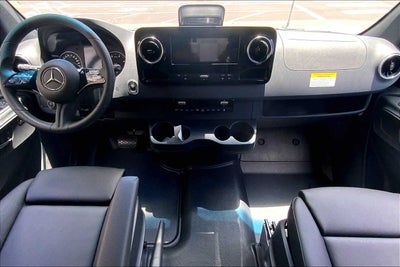 2025 Mercedes-Benz Sprinter Passenger Van 2500 High Roof I4 Diesel HO 144" RWD