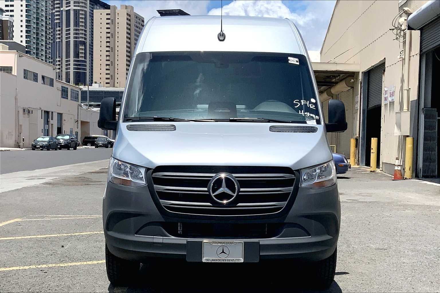2025 Mercedes-Benz Sprinter Passenger Van 2500 High Roof I4 Diesel HO 144" RWD