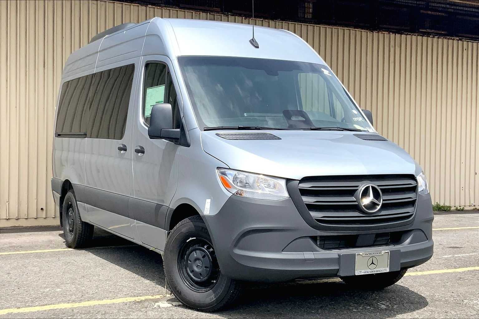2025 Mercedes-Benz Sprinter Passenger Van 2500 High Roof I4 Diesel HO 144" RWD