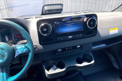 2025 Mercedes-Benz Sprinter Passenger Van 2500 Standard Roof I4 Diesel HO 144 RWD