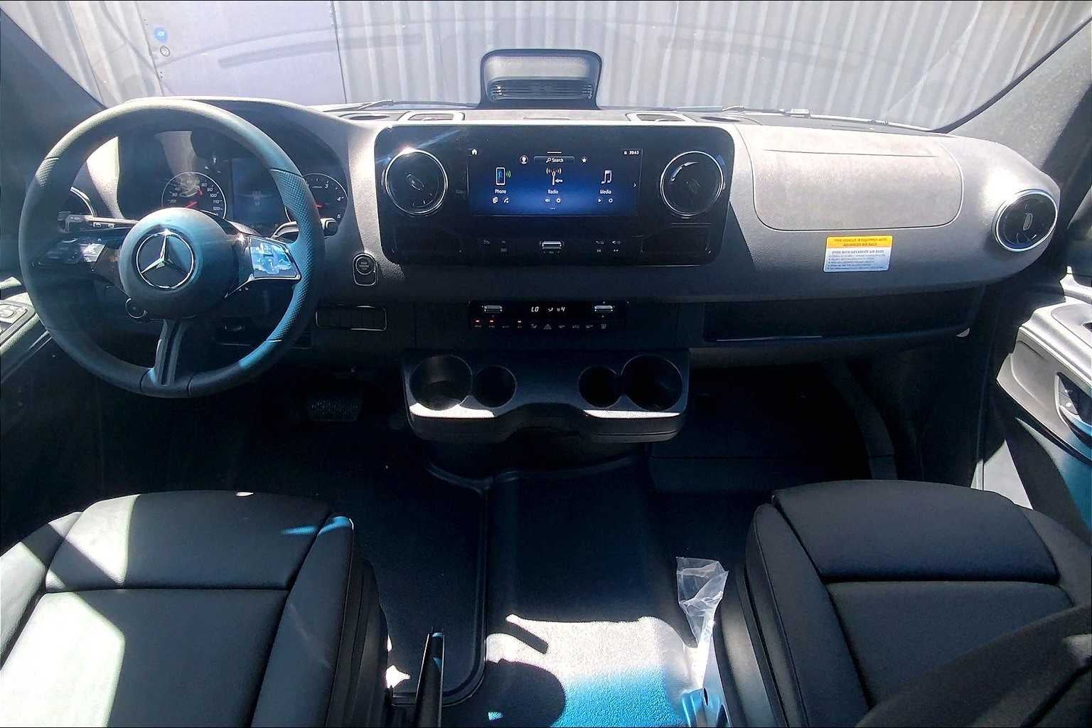 2025 Mercedes-Benz Sprinter Passenger Van 2500 High Roof I4 Diesel HO 144" RWD