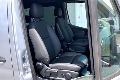2026 Mercedes-Benz Sprinter Passenger Van 2500 High Roof I4 Diesel HO 170 RWD