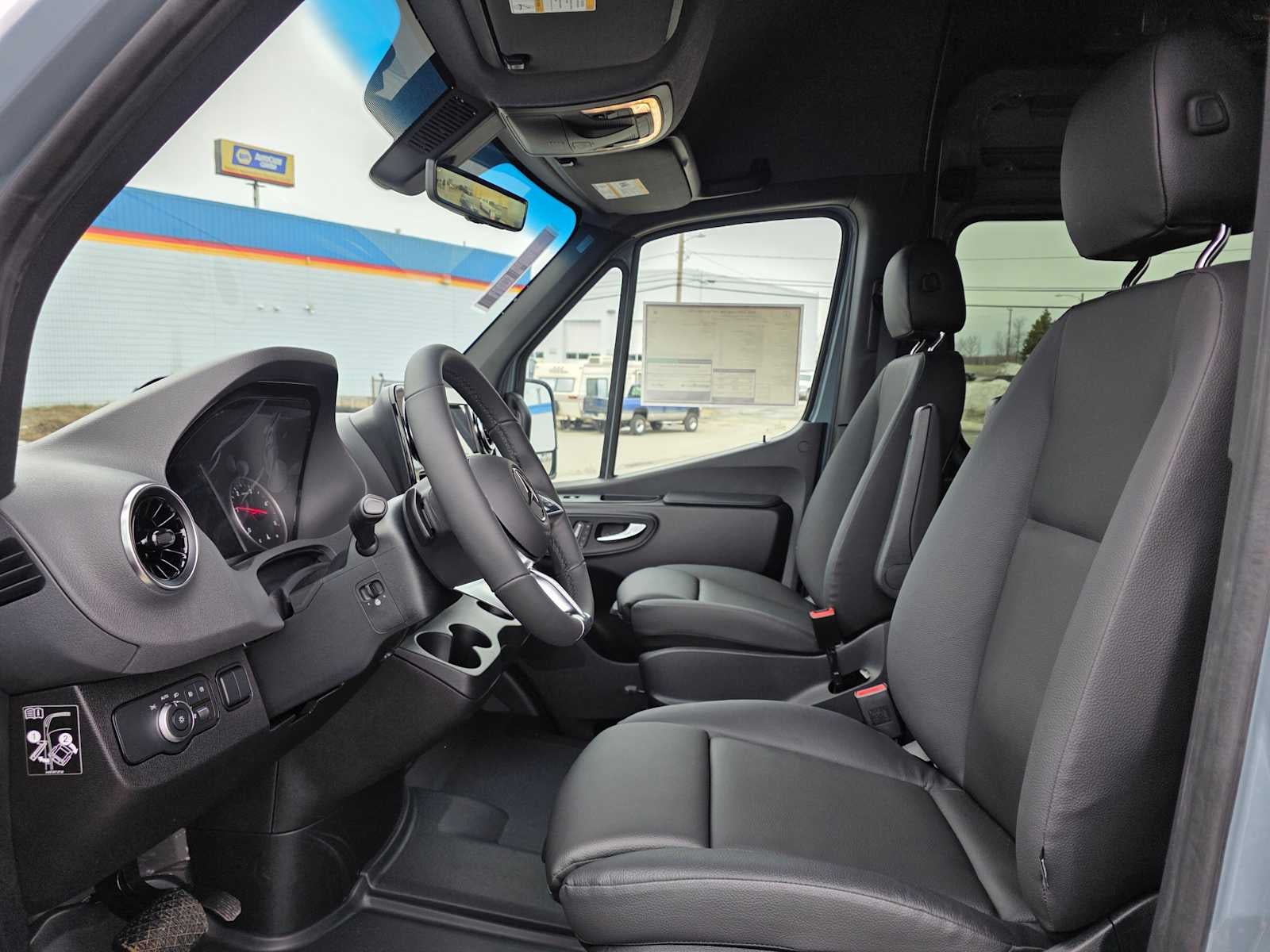 2026 Mercedes-Benz Sprinter Crew Van 2500 Standard Roof I4 Diesel HO 144 AWD