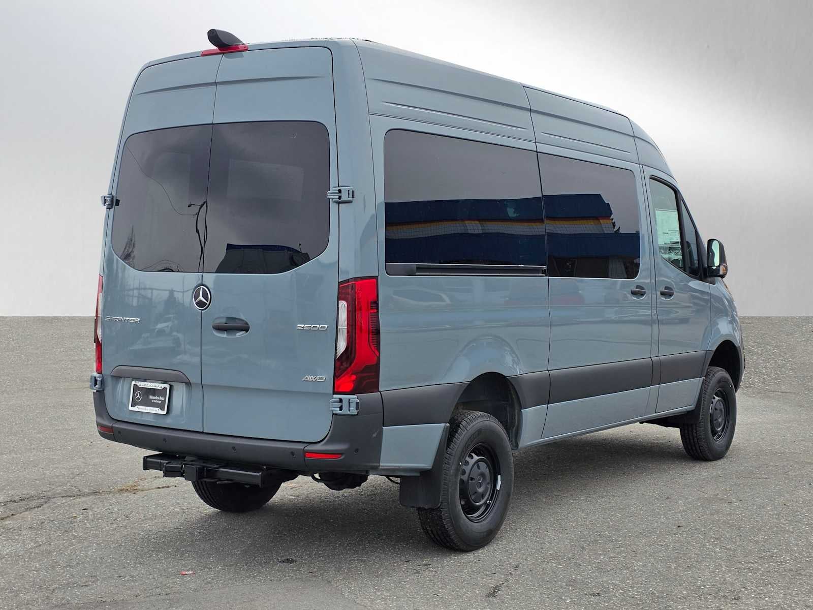 2026 Mercedes-Benz Sprinter Crew Van 2500 Standard Roof I4 Diesel HO 144 AWD