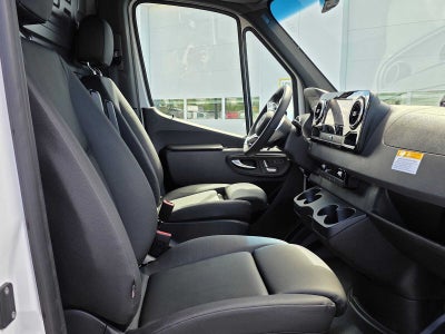 2026 Mercedes-Benz Sprinter 2500 Standard Roof I4 Diesel HO 144 RWD