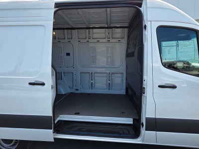 2026 Mercedes-Benz Sprinter 2500 Standard Roof I4 Diesel HO 144 RWD