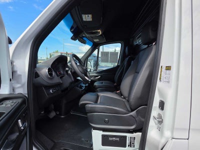 2026 Mercedes-Benz Sprinter 2500 Standard Roof I4 Diesel HO 144 RWD