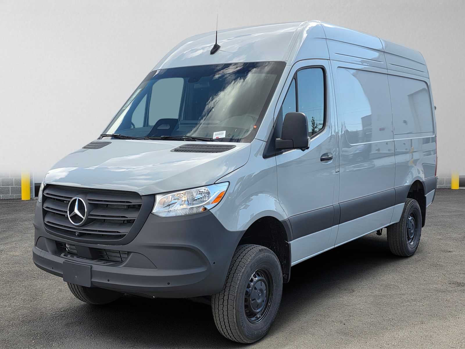 2025 Mercedes-Benz Sprinter Cargo Van 2500 Standard Roof I4 Diesel HO 144 AWD
