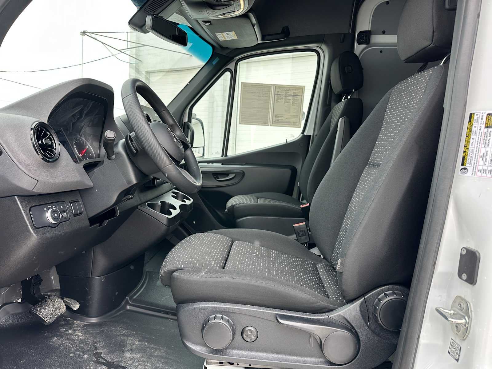 2025 Mercedes-Benz Sprinter Cargo Van 2500 Standard Roof I4 Diesel HO 144 AWD