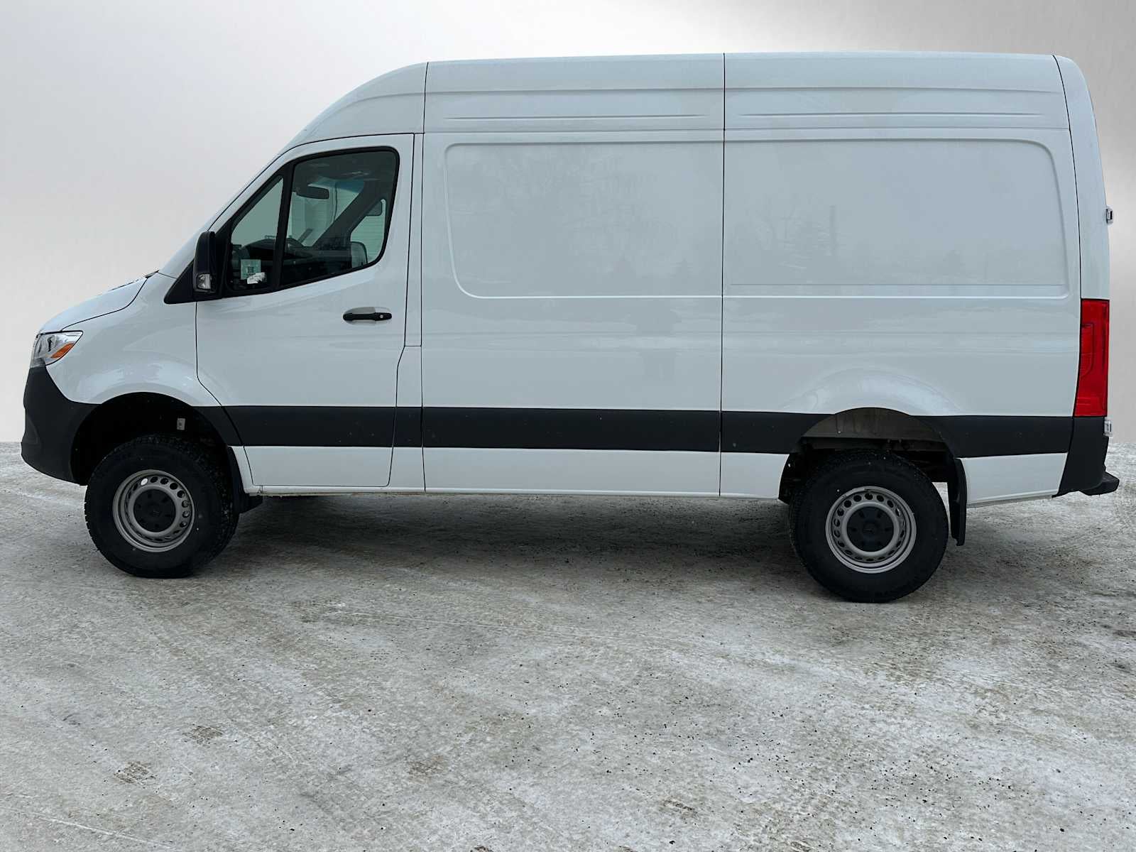 2025 Mercedes-Benz Sprinter Cargo Van 2500 Standard Roof I4 Diesel HO 144 AWD