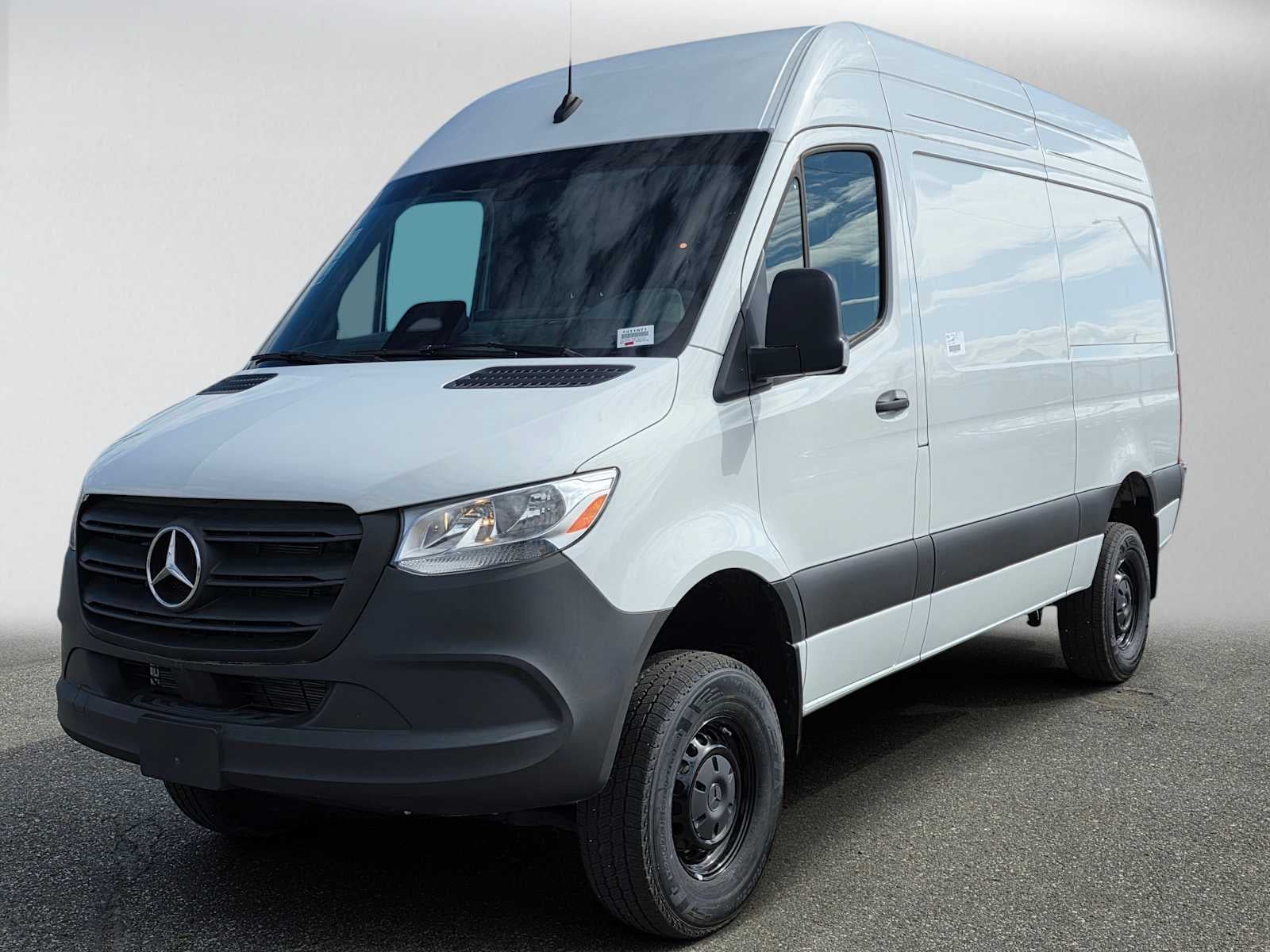 2025 Mercedes-Benz Sprinter Cargo Van 2500 Standard Roof I4 Diesel HO 144 AWD