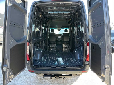 2026 Mercedes-Benz Sprinter 2500 Standard Roof I4 Diesel HO 144 AWD