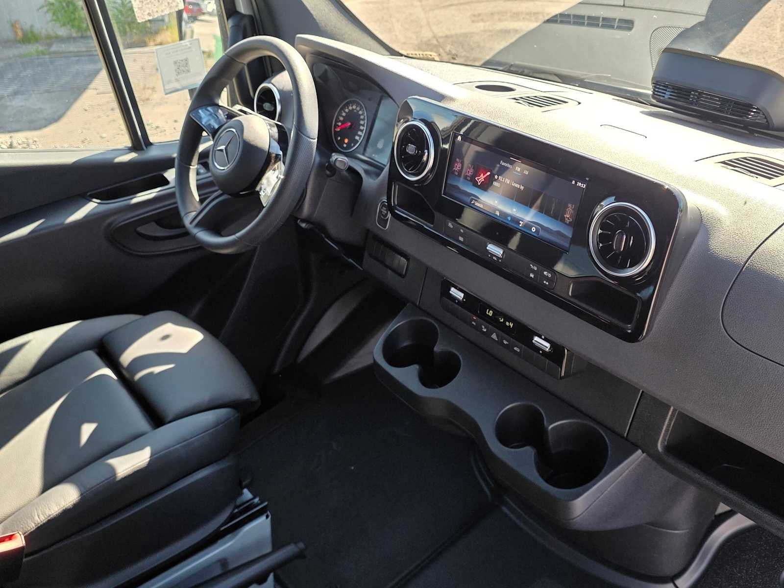 2025 Mercedes-Benz Sprinter Cargo Van 2500 Standard Roof I4 Diesel HO 144 AWD