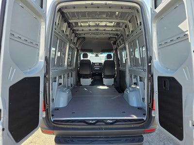 2025 Mercedes-Benz Sprinter Cargo Van 2500 Standard Roof I4 Diesel HO 144 AWD