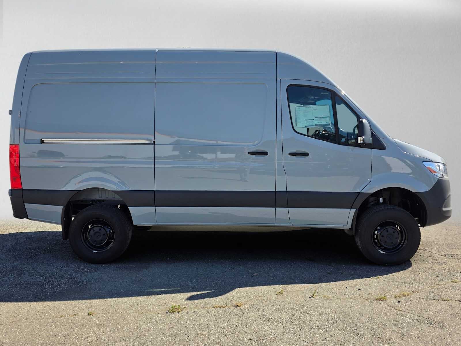 2025 Mercedes-Benz Sprinter Cargo Van 2500 Standard Roof I4 Diesel HO 144 AWD