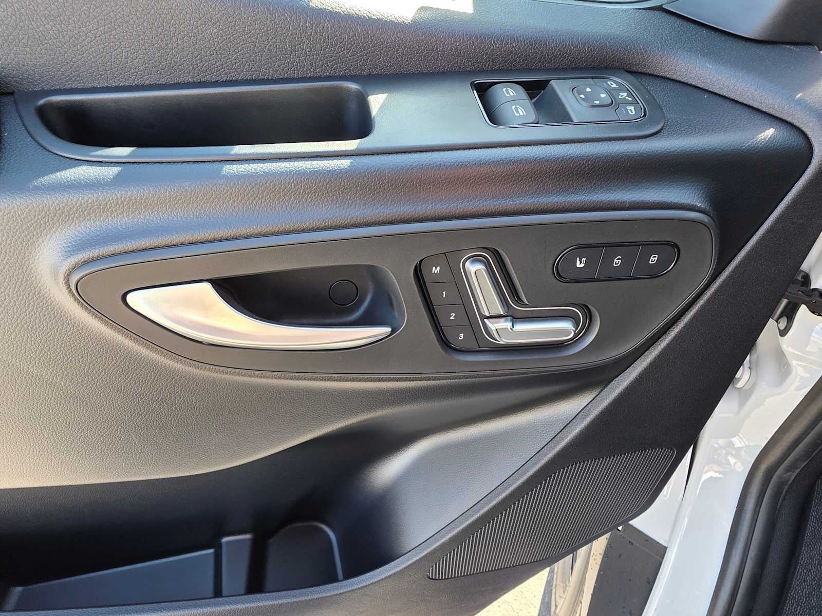 2026 Mercedes-Benz Sprinter 2500 Standard Roof I4 Diesel HO 144 AWD