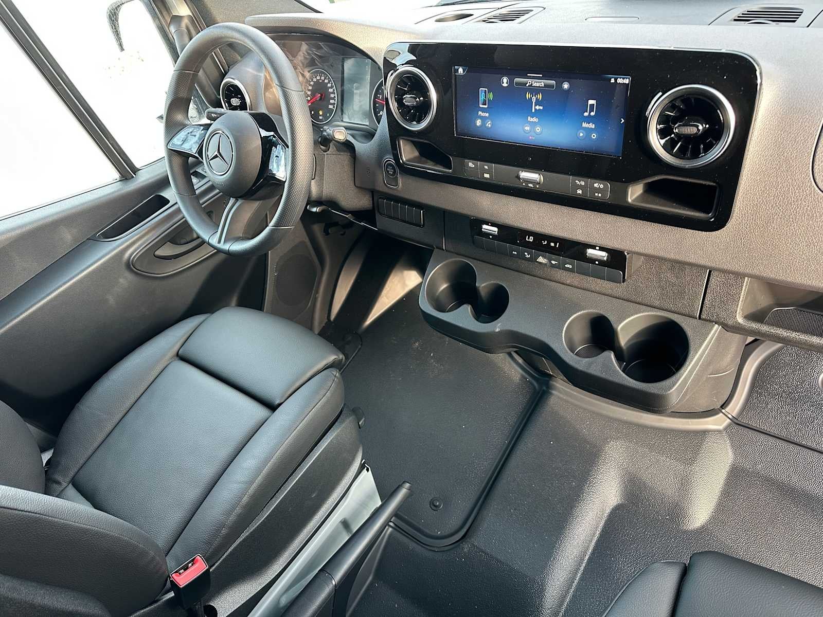 2025 Mercedes-Benz Sprinter Cargo Van 2500 Standard Roof I4 Diesel HO 144 AWD
