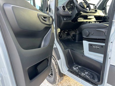 2025 Mercedes-Benz Sprinter Cargo Van 2500 Standard Roof I4 Diesel HO 144 AWD