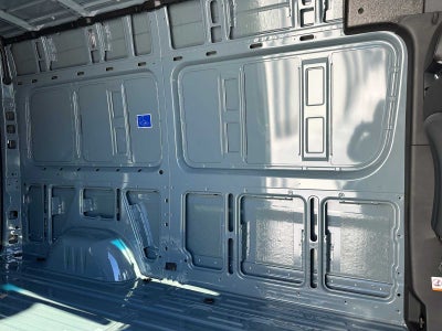2026 Mercedes-Benz Sprinter 2500 Standard Roof I4 Diesel HO 144 AWD